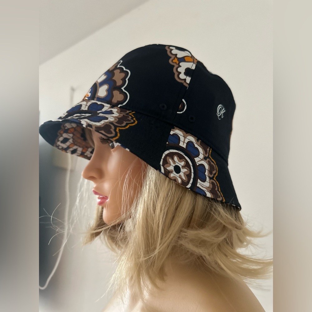 Kith Black and Blue Patterned Bucket Hat